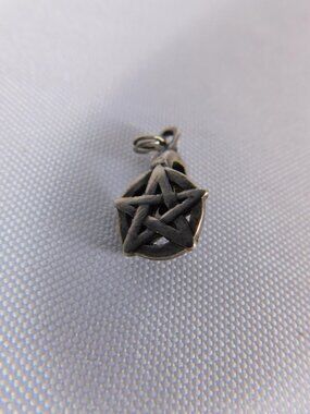 Pentagram Star Pendant Necklace Silver Pagan Wiccan Pentacle Charm Jewelry